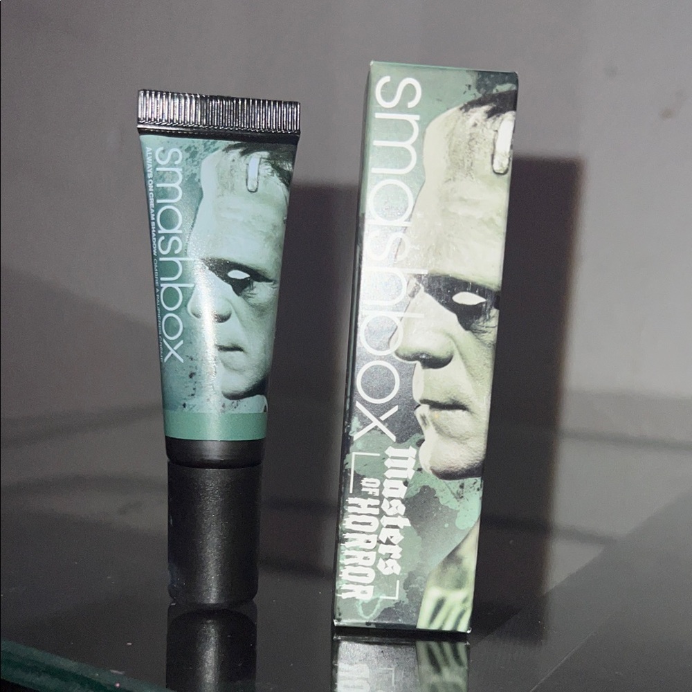 Smashbox Masters Of Horror Cream Shadow - Green